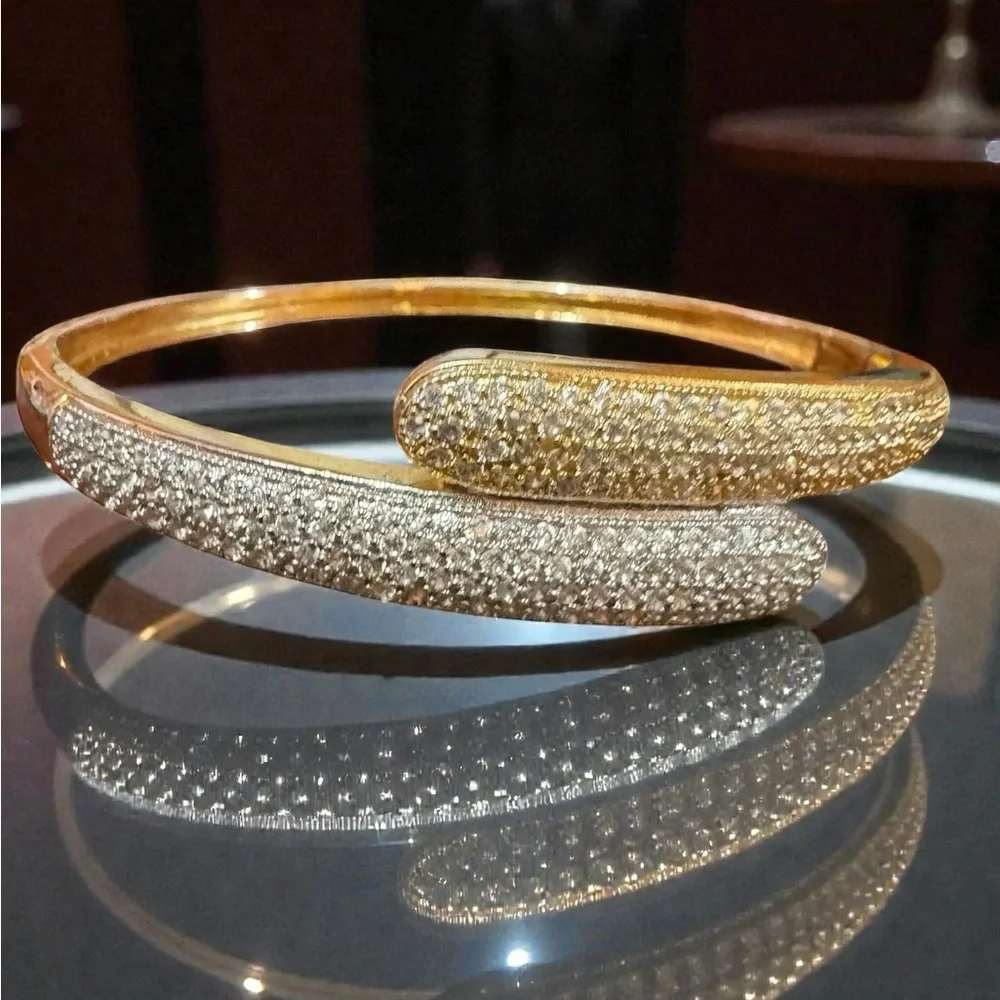 PAVÉ DOME CRYSTAL GOLD TWO-TONE BANGLE BRACELET. NWOT. - Picture 2 of 14